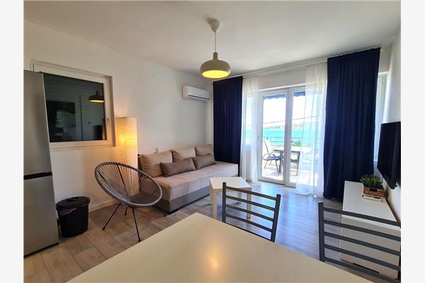 Apartment A4, for 6 persons