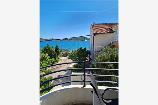 Apartment A4, for 6 persons