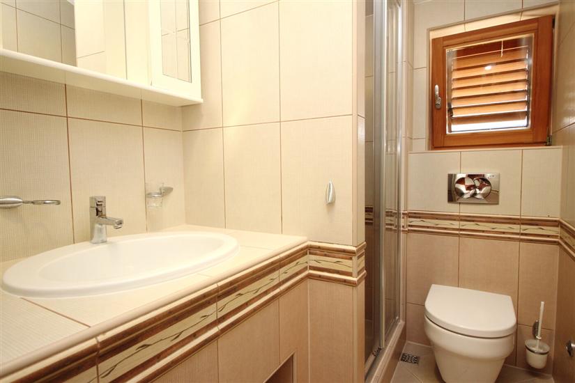 Apartment A1, for 5 persons