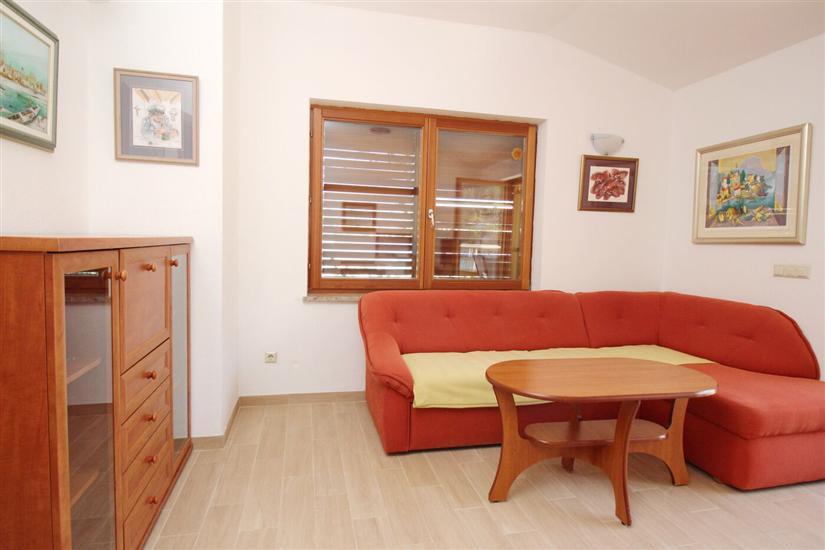 Apartment A1, for 5 persons