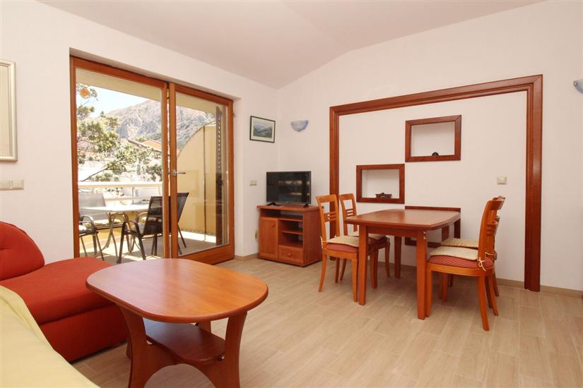 Apartment A1, for 5 persons