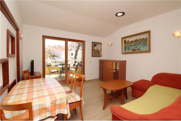 Apartment A2, for 5 persons