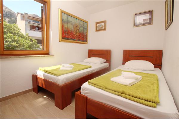 Apartment A2, for 5 persons