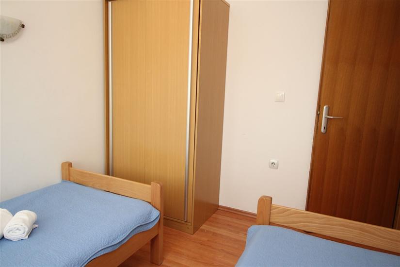 Apartment A2, for 5 persons