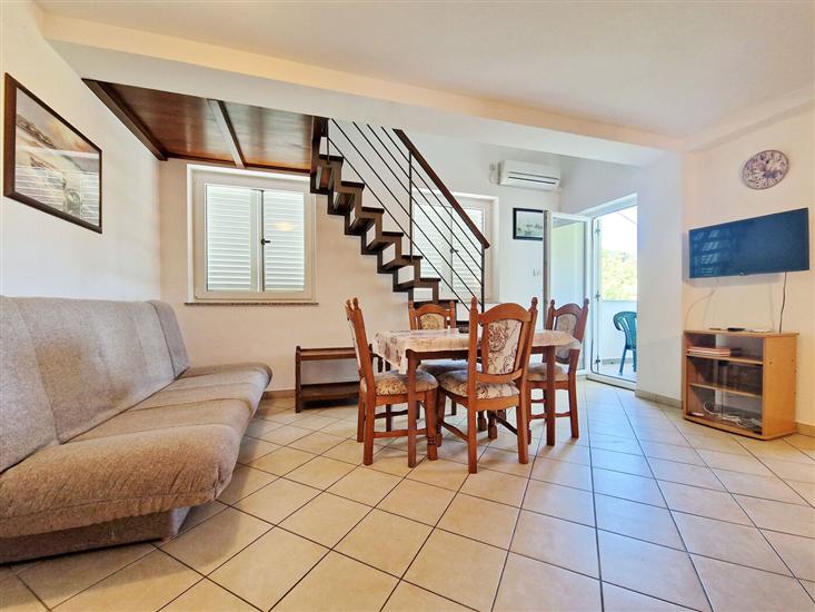 Apartment A1, for 5 persons