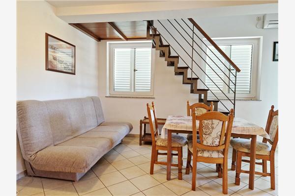 Apartment A1, for 5 persons