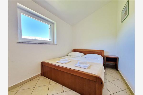 Apartment A1, for 5 persons