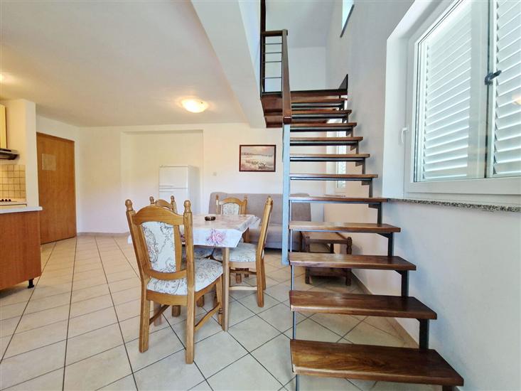 Apartment A1, for 5 persons