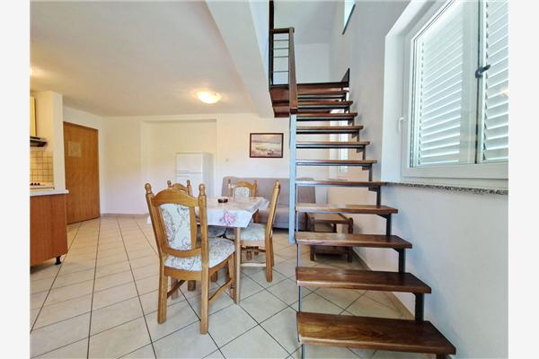 Apartment A1, for 5 persons