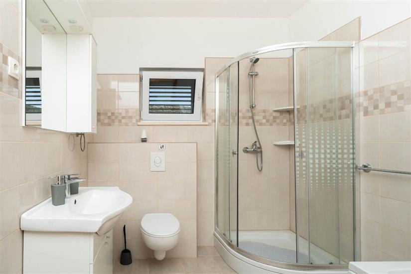 House K1, for 8 persons