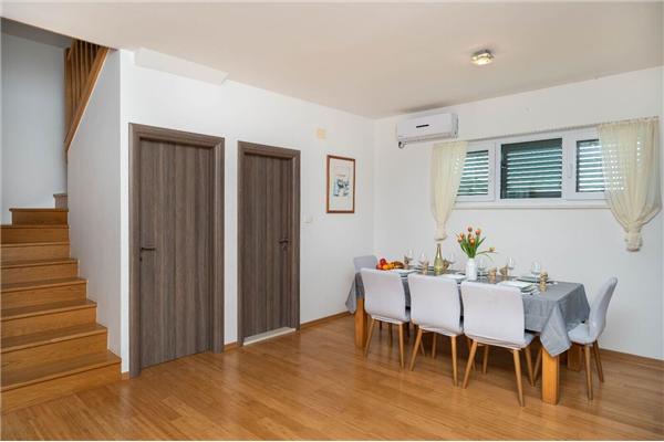 House K1, for 8 persons