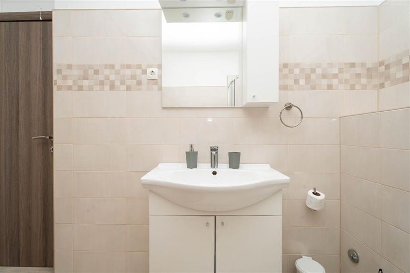 House K1, for 8 persons