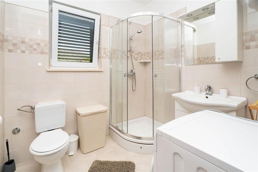 House K1, for 8 persons