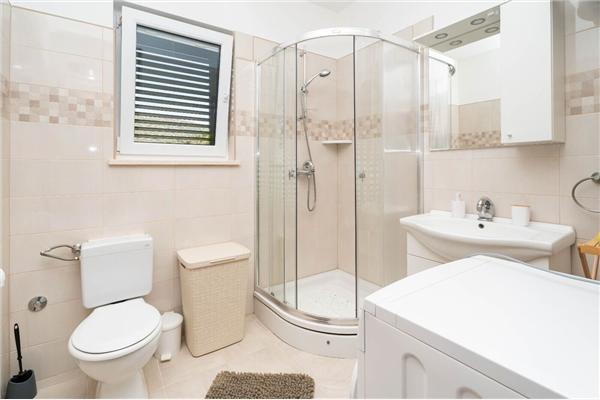 House K1, for 8 persons