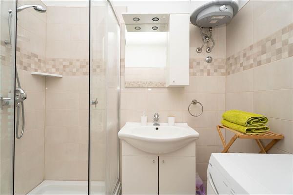 House K1, for 8 persons