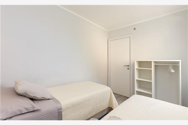 Apartment A2, for 5 persons