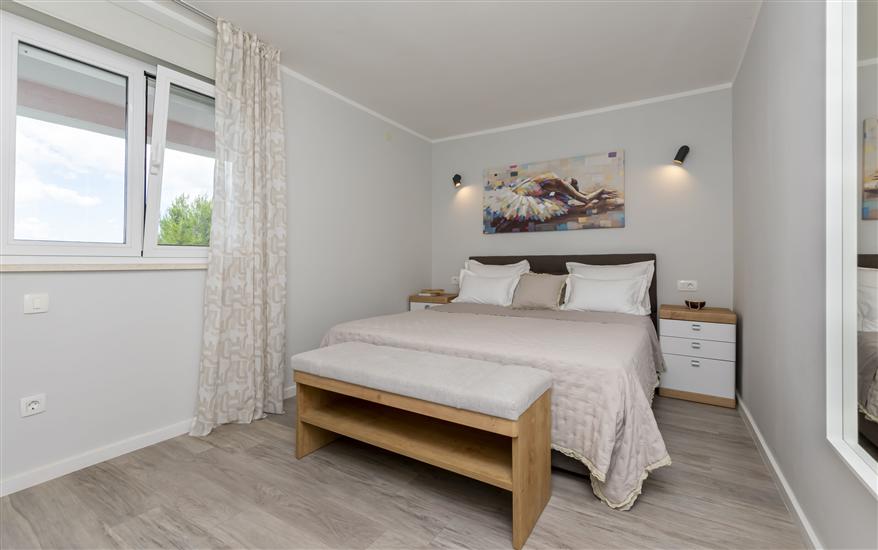 Apartment A2, for 5 persons