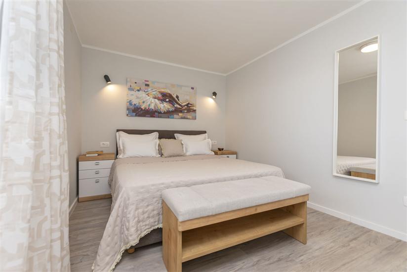 Apartment A2, for 5 persons