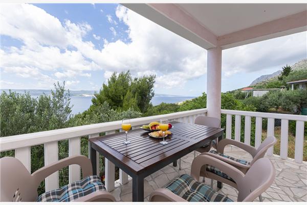 Apartment A2, for 5 persons