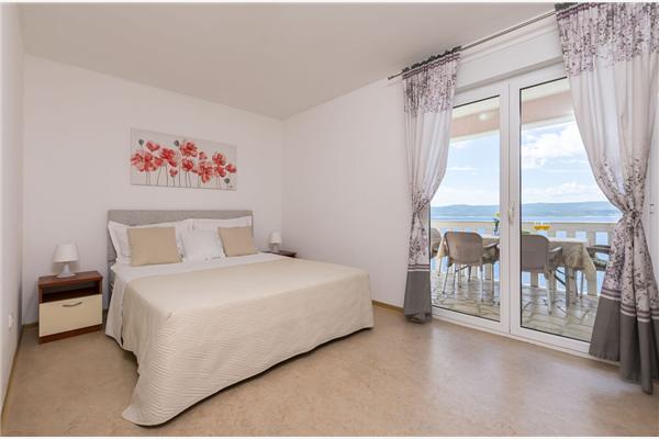 Apartment A4, for 5 persons