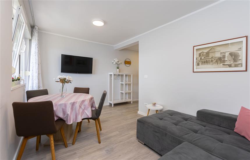 Apartment A1, for 5 persons