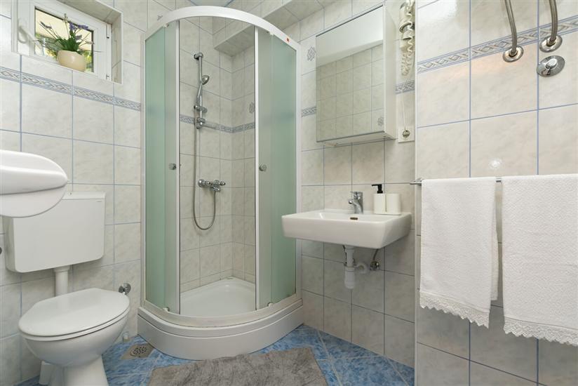 Apartment A3, for 5 persons