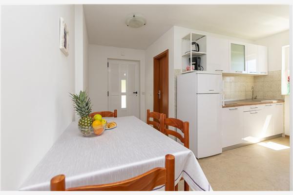 Apartment A4, for 5 persons