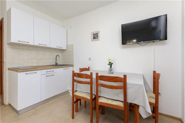 Apartment A3, for 5 persons