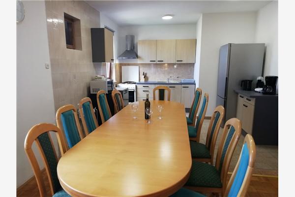 Apartment A4, for 12 persons