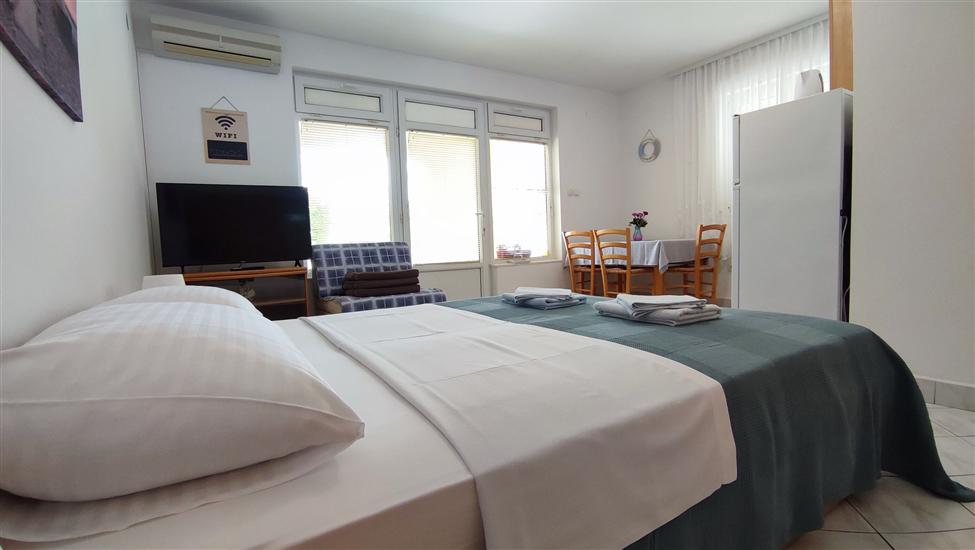 Apartment A1, for 2 persons