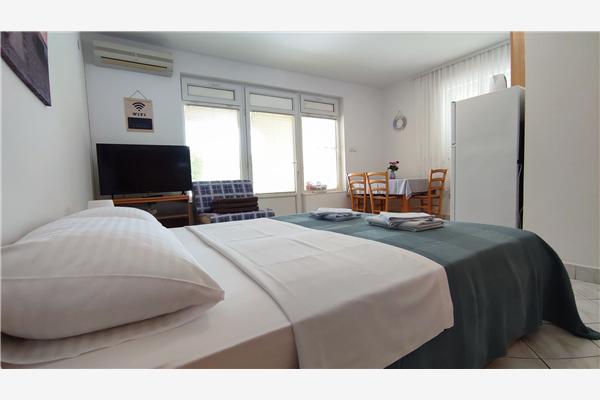 Apartment A1, for 2 persons