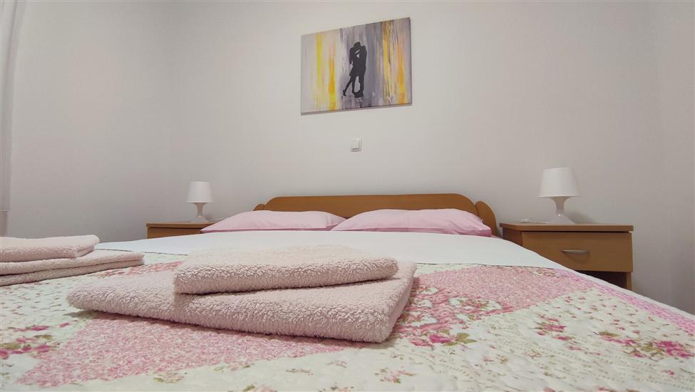 Apartment A4, for 4 persons