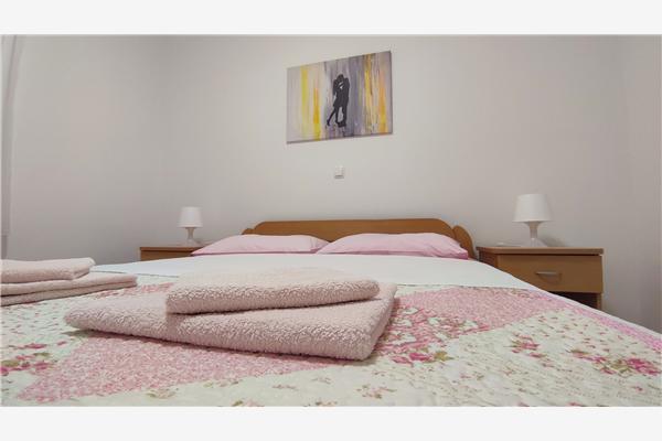 Apartment A4, for 4 persons