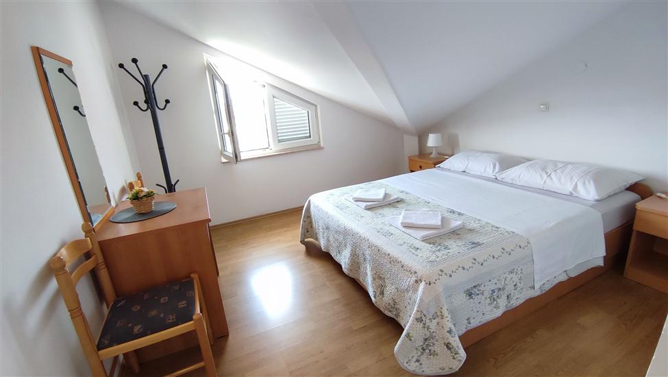 Apartment A5, for 4 persons