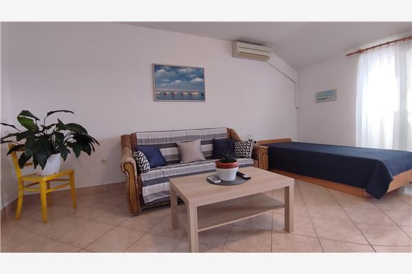 Apartment A5, for 4 persons