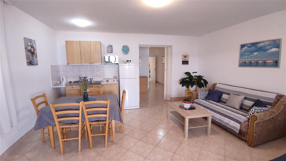 Apartment A5, for 4 persons