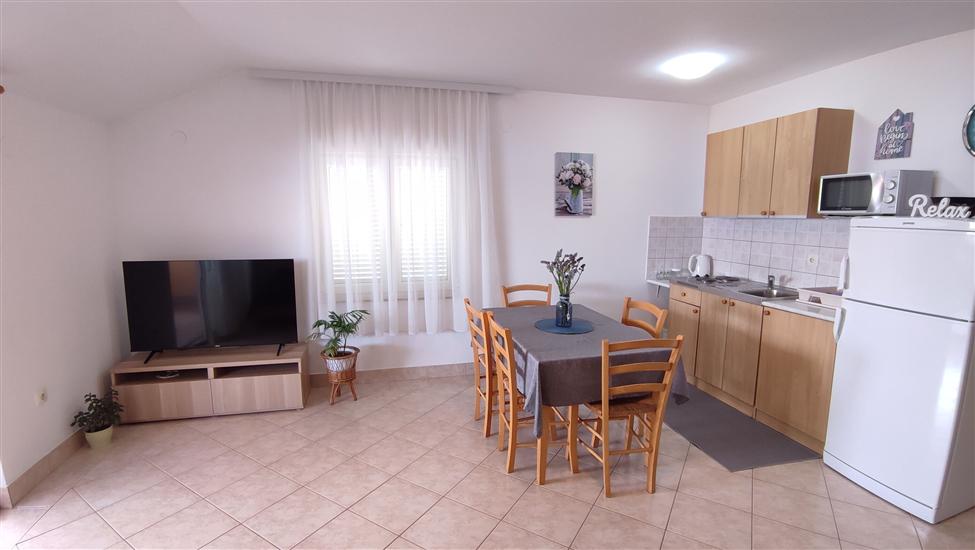 Apartment A5, for 4 persons