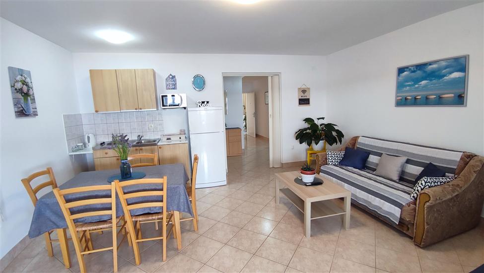 Apartment A5, for 4 persons