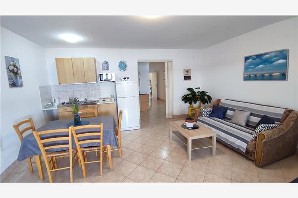 Apartment A5, for 4 persons