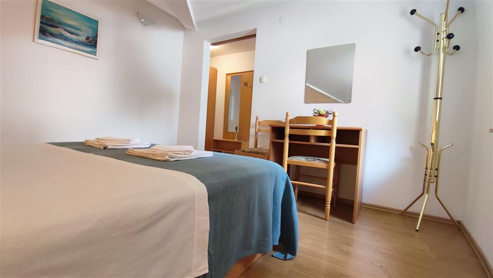 Apartment A6, for 4 persons