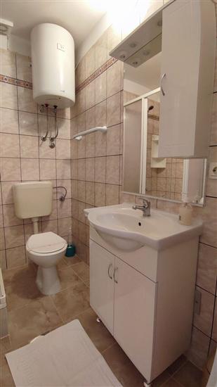 Apartment A6, for 4 persons