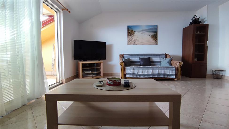 Apartment A6, for 4 persons