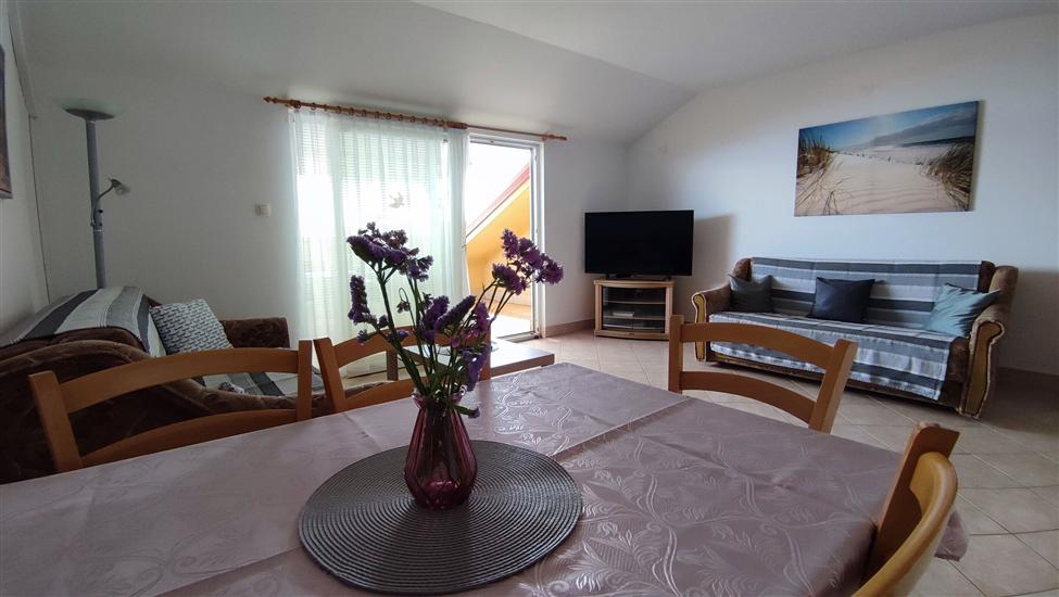 Apartment A6, for 4 persons