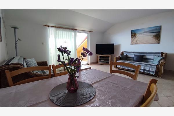 Apartment A6, for 4 persons