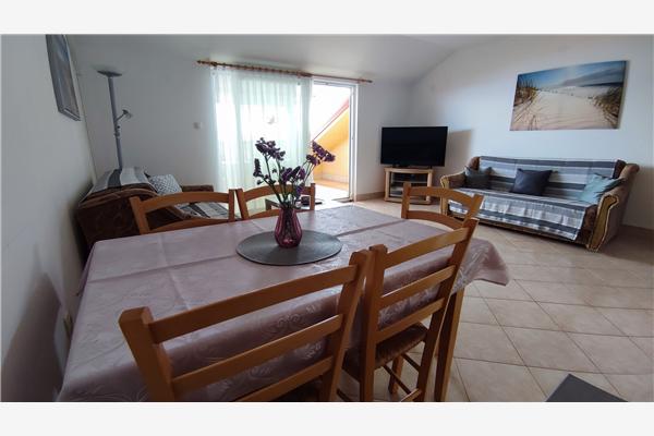 Apartment A6, for 4 persons
