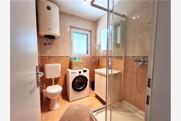 Apartment A5, for 6 persons