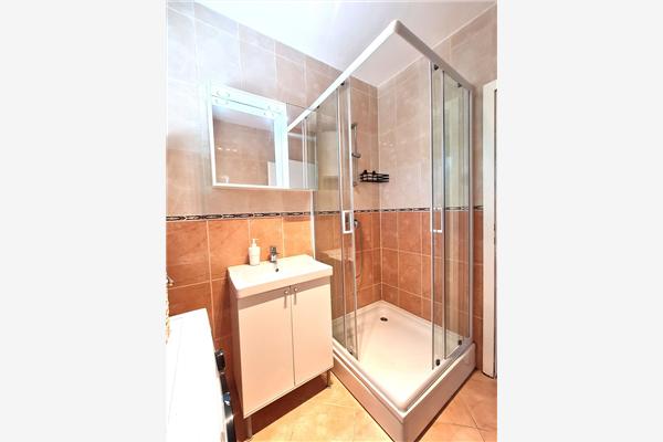 Apartment A5, for 6 persons