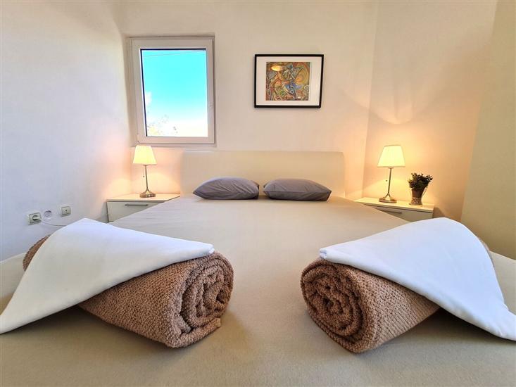 Apartment A5, for 6 persons