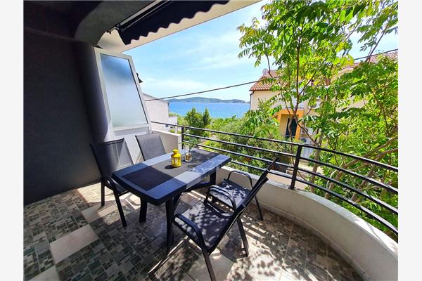 Apartment A6, for 4 persons