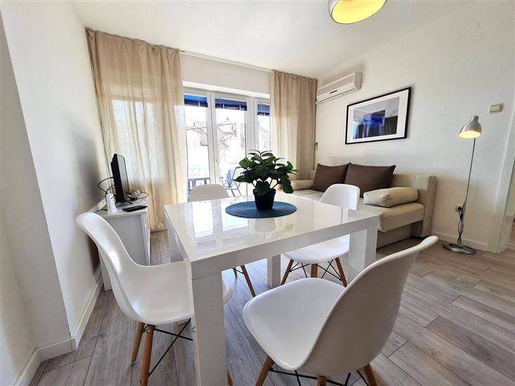 Apartment A6, for 4 persons